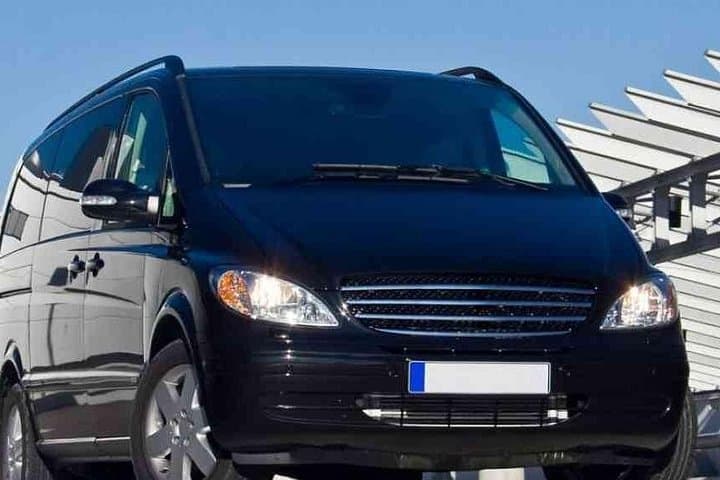 Fiumicino airport minivan transfer
