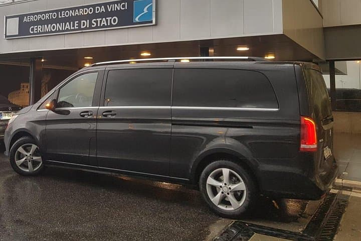 Ceremonial State Fiumicino Airport Minivan