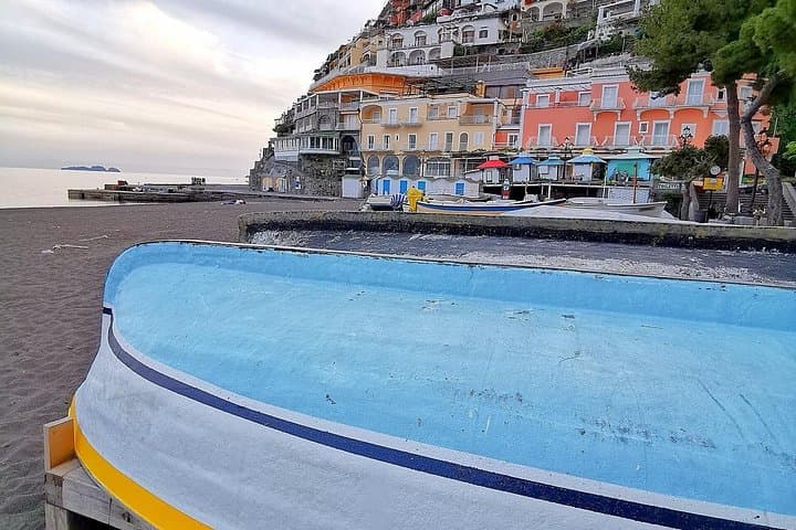 Private Transfer from Naples to all over Amalfi Coast with Stop in Pompeii