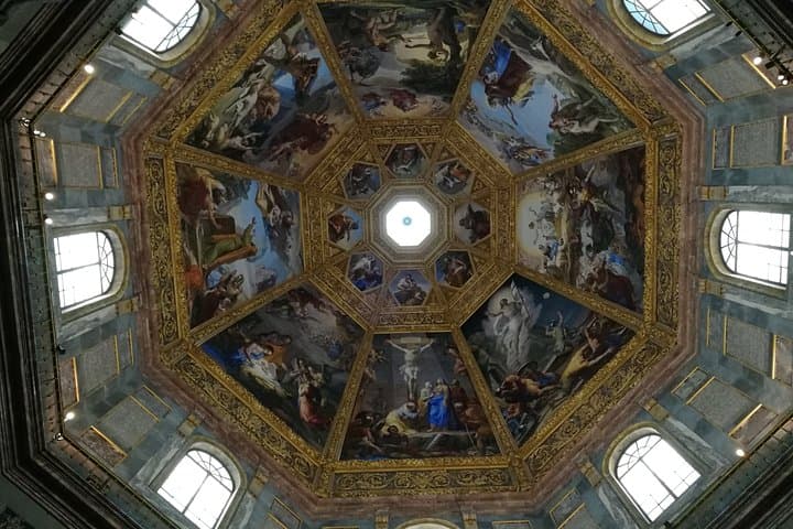 Florence: 1.5 hour Medici Chapels monolingual small-group guided tour