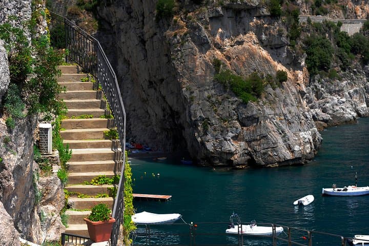 Private 4 days Route in Campania Region from Naples with Hotel pick-up