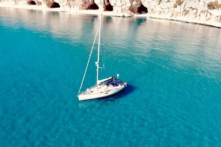 Sailing weeks in Sardinia (June, July, August, September)