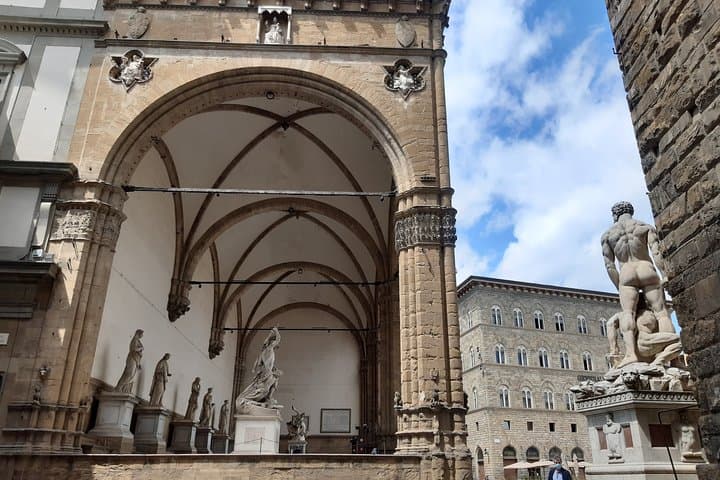 Florence Golden Hour Walking tour with Sunset Experience.