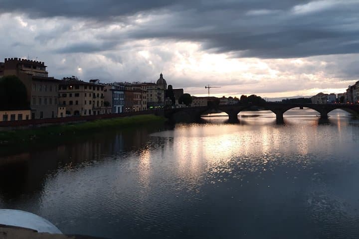 Florence Golden Hour Walking tour with Sunset Experience.