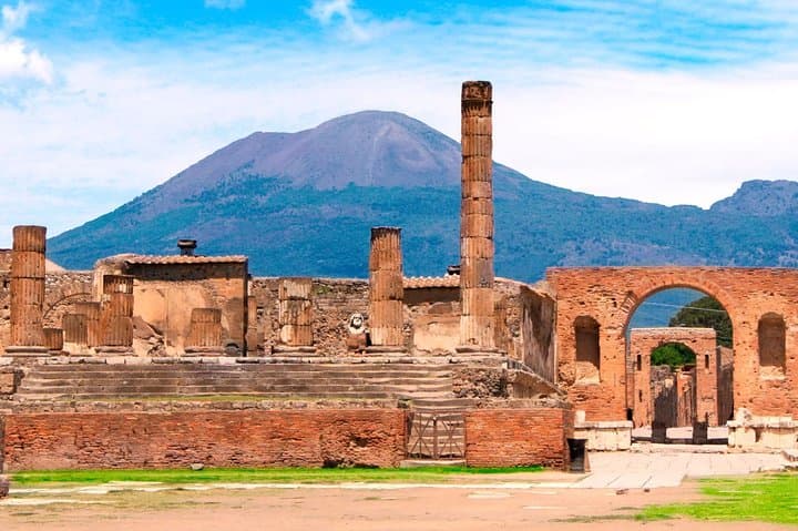 Pompeii and Amalfi Coast Day Trip