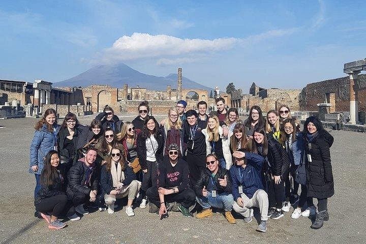 Pompeii 360° - 4-hour tour with an expert Guide in archaeology