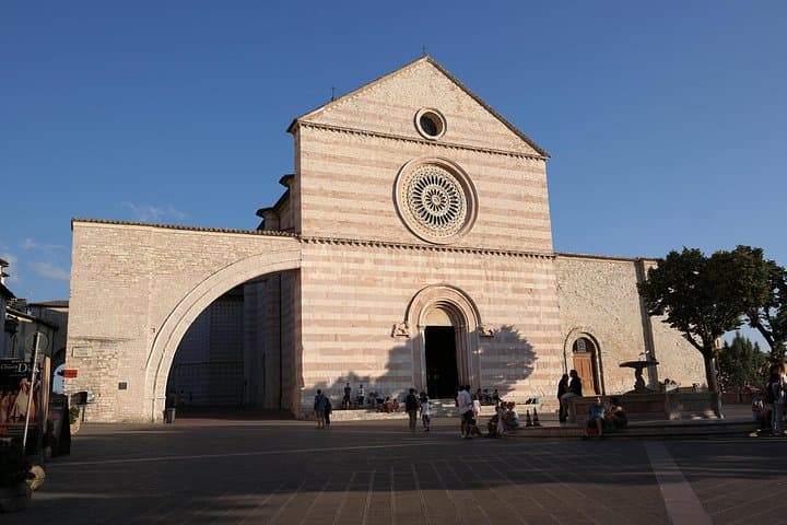Assisi, the town of Saint Francis - Private Walking Tour