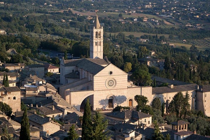 Assisi, the town of Saint Francis - Private Walking Tour