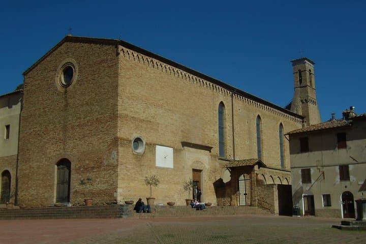 Visit of San Gimignano with local expert guide