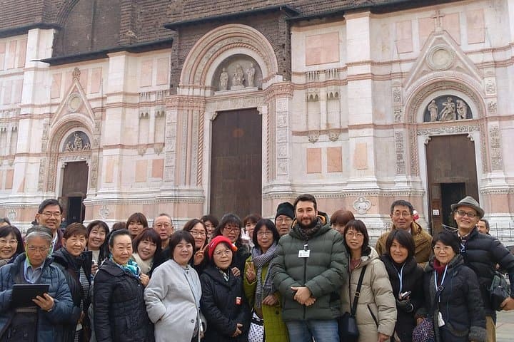 Piazza Maggiore group 2