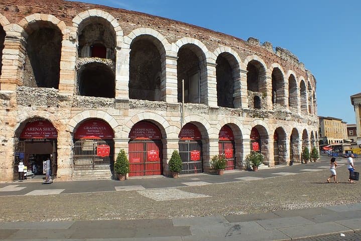 Private Route of North Italy: Venice, Verona, Milan and Turin