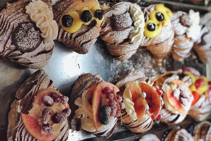 Tour Naples Historical Center and Street Food Markets