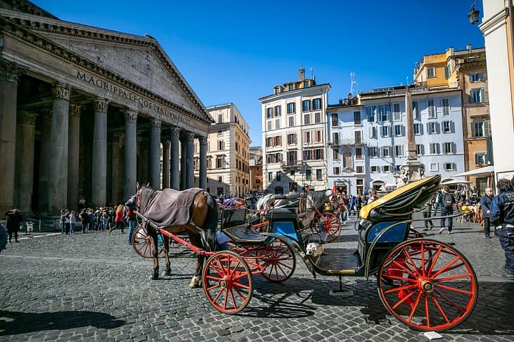 Private Walking Tour of Rome City Center Highlights including Pantheon & Trevi