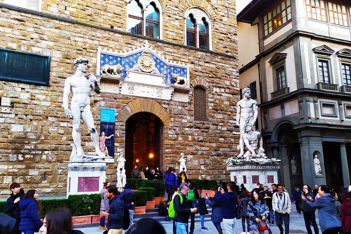 Florence and Venice from Rome: 2-Day Private Tour by Fast Train