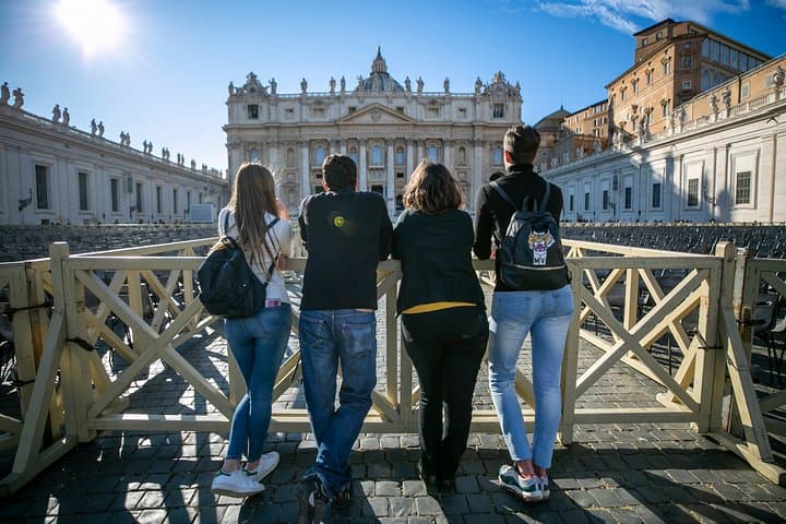 Best of Rome Full-day Guided Tour with Vatican Colosseum Trevi & Sistine Chapel