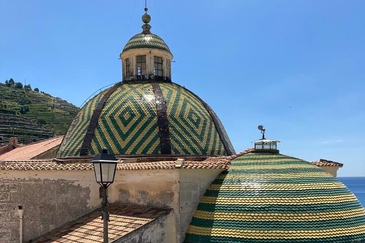 Walking tour from Minori to Maiori along the Path of the Lemons