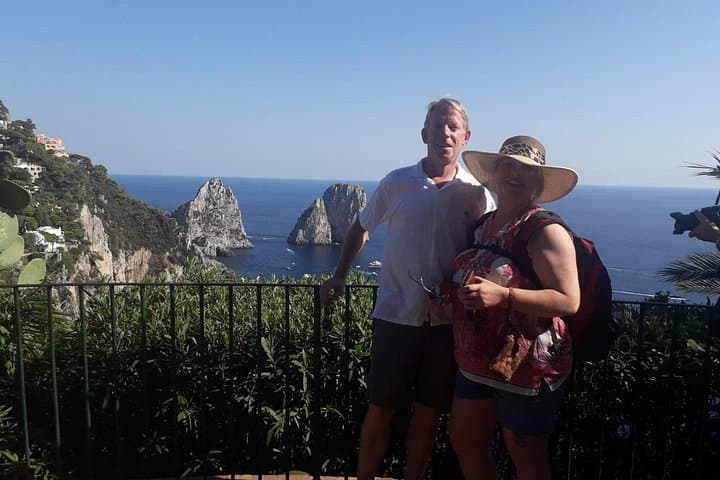 ItalyBesTours Capri Island and Blue Grotto Fullday from Rome