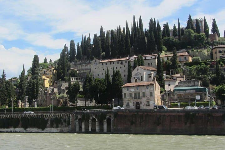 The city of Romeo and Juliet: A self-guided audio tour through Verona