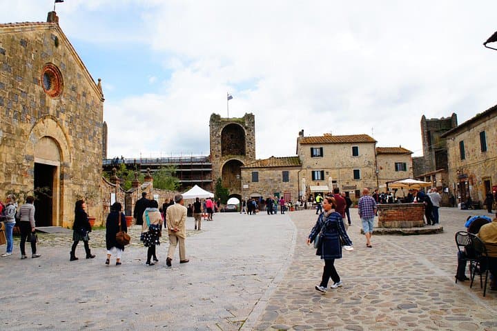 UrbExcursions Siena Monteriggioni San Gimignano with Lunch&WineTasting Fullday from Rome