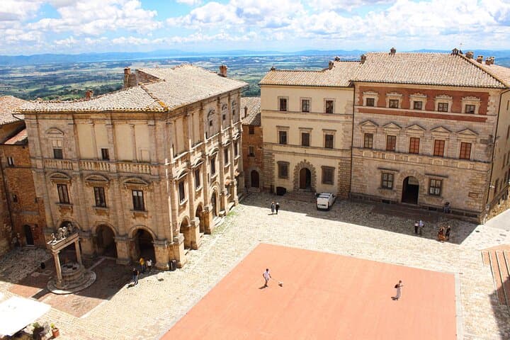 Private Guided Tour of Montepulciano with wine tasting