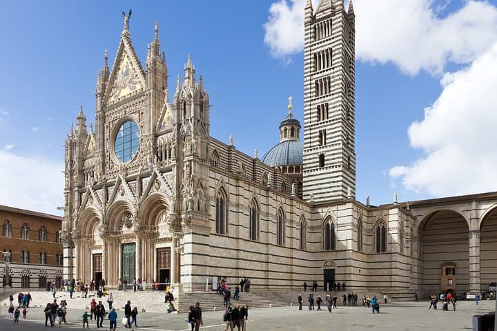 Tuscany in one day. Private tour of Siena San Gimignano and Pisa from Florence
