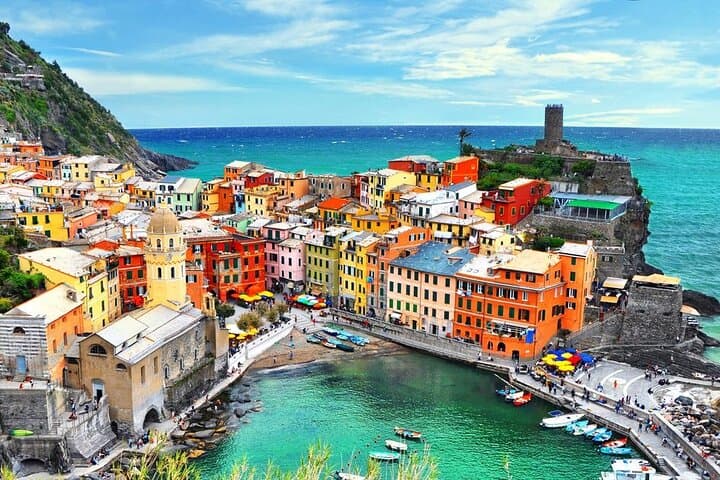 Cinque Terre tour in Small Group from Pisa