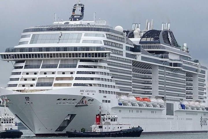 Civitavecchia port to Ciampino airport - Private transfer