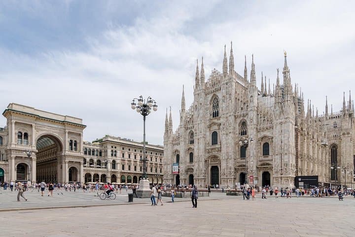 Stories of the Fashion Capital: A Self-Guided Audio Tour of Milan