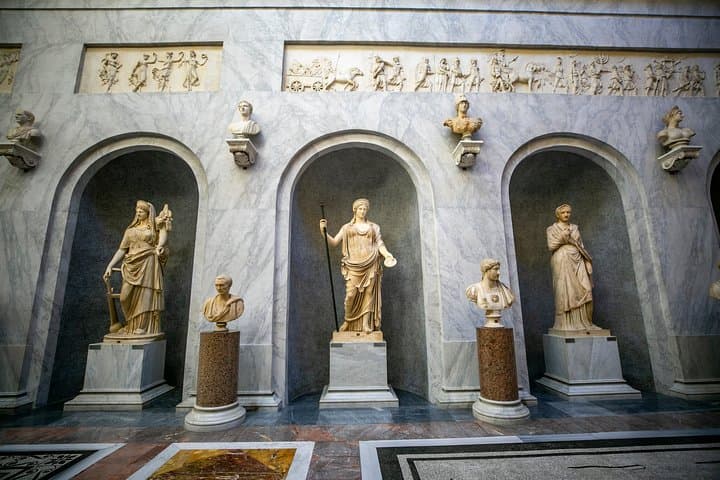 Wheelchair Accessible Skip the Line Private Vatican Tour with Sistine Chapel
