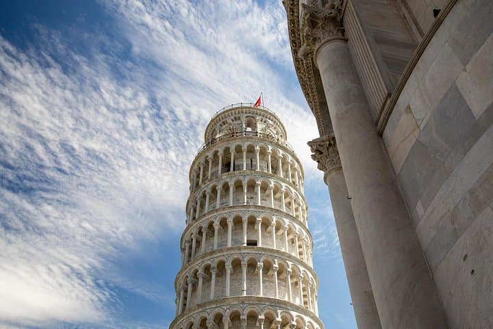 Pisa Highlights on a Guided Tour with Entry Ticket from Florence