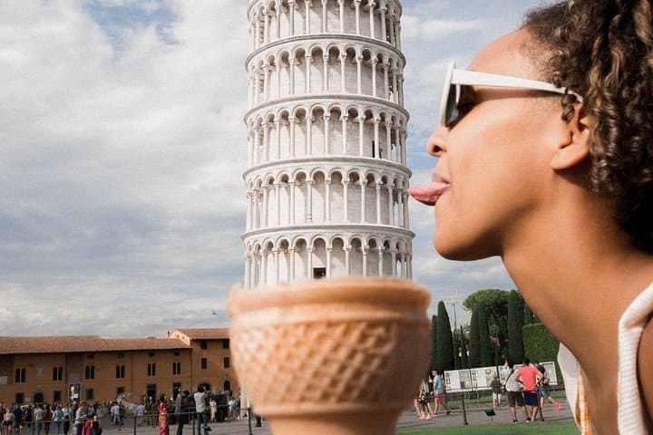 Pisa Highlights on a Guided Tour with Entry Ticket from Florence
