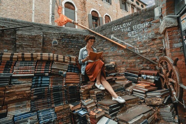 An Architectural insight of Venice on a Private Tour with a local