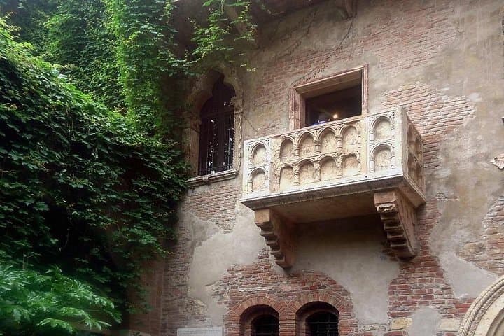 Verona Highlights with Local: Walking Tour Juliet's House Tickets