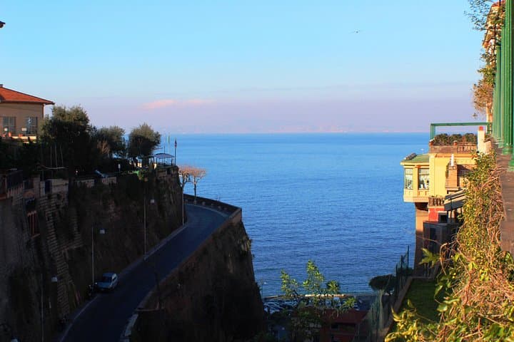 The Best of Campania in 2 days: Amalfi coast, Pompeii, Herculaneum & Vesuvius