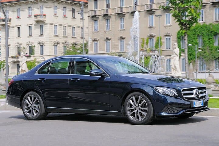 Private transfer from Bologna Airport to Bologna City