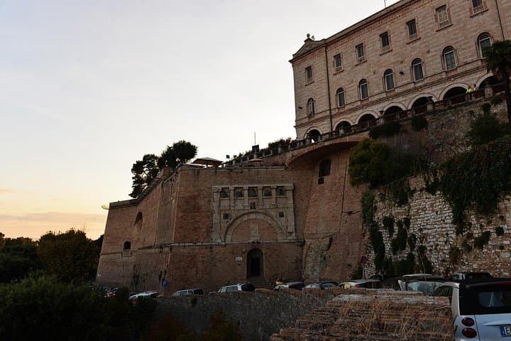 Perugia, from the Etruscans to the Middle Ages and the Renaissance – Private Tour