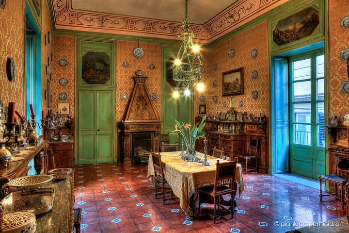 Garibaldi room