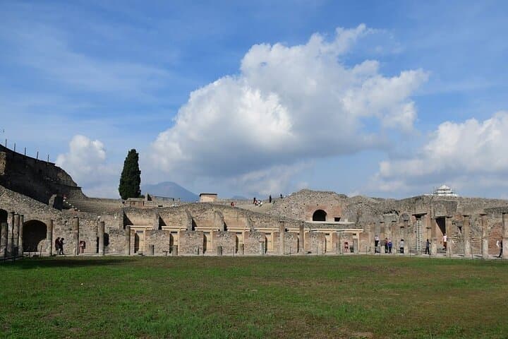 Naples City and Pompeii Half Day Sightseeing Tour