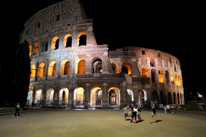Ancient Rome at Dusk: Guided Walking Tour