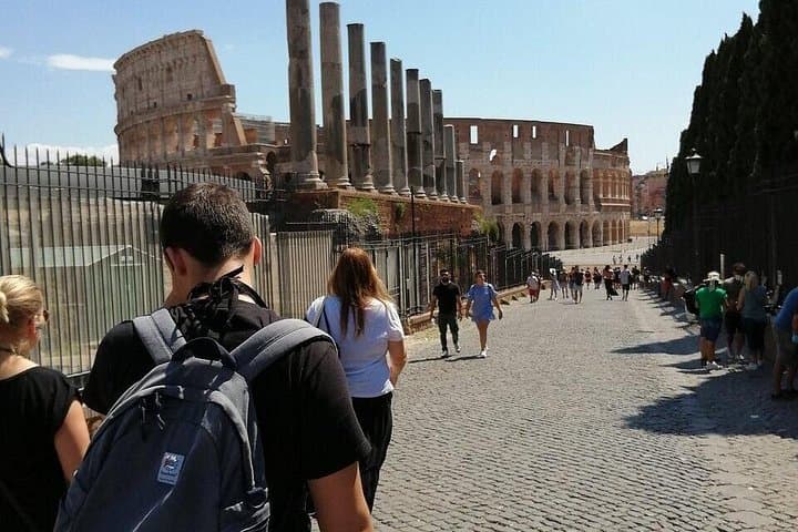 Wonders of The Colosseum Tour - Exterior Experience in Rome