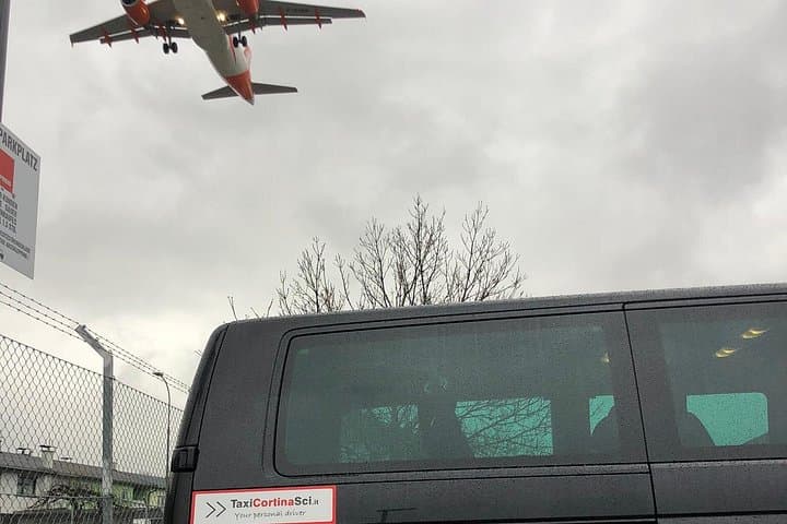 Venice airport to Cortina