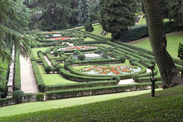 Vatican Museums, Sistine Chapel with Gardens Minibus Tickets