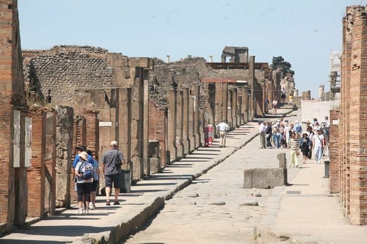 Pompeii ruins