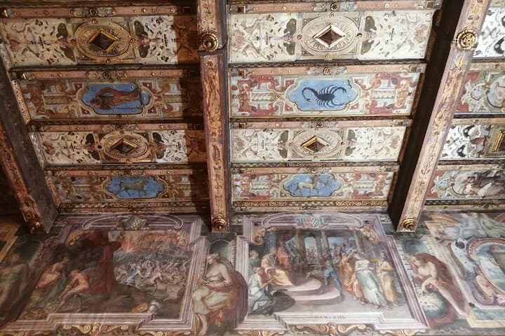 Bologna historical art walking tour with hidden gems and tastings
