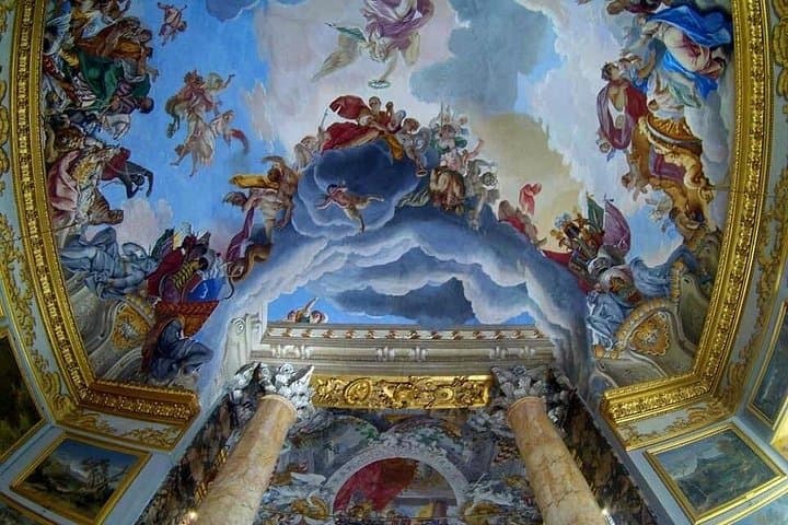 The Colonna Palace Walking Tour