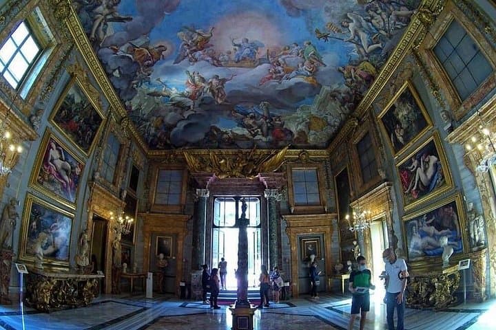 The Colonna Palace Walking Tour