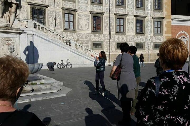 Guided tour of Piazza dei Miracoli in Pisa