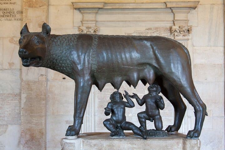 Mamma Mia! Capitoline Museums w Percy Jackson Greek & Roman Gods Kids Tour