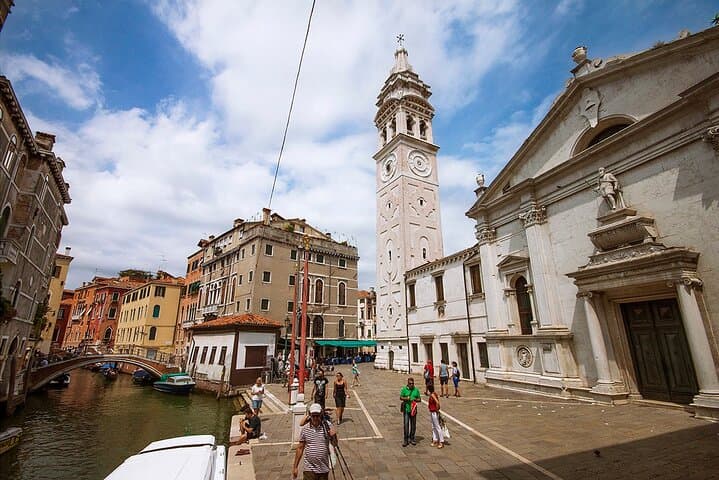 Guided Venice Walking Tour and Shared Gondola Ride