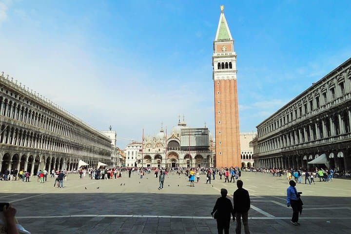 Guided Venice Walking Tour and Shared Gondola Ride